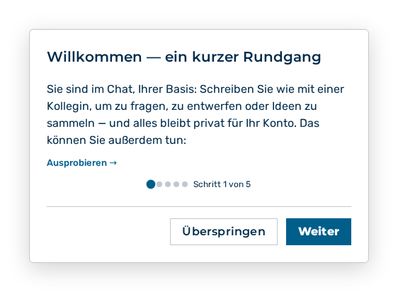 Erster Schritt des Rundgangs mit dem Verweis Ausprobieren, den Punkten, dem Zähler Schritt 1 von 5 und den Schaltflächen Überspringen und Weiter
